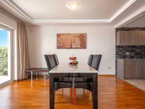 Prodaja, kuća, 380m², Krimovica, Kotor - image 7