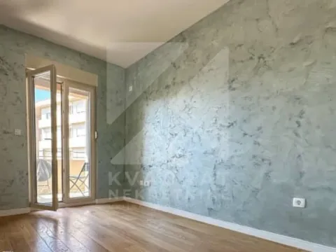 Izdavanje, poslovni prostor, 46m², Central Point, Podgorica - image 4