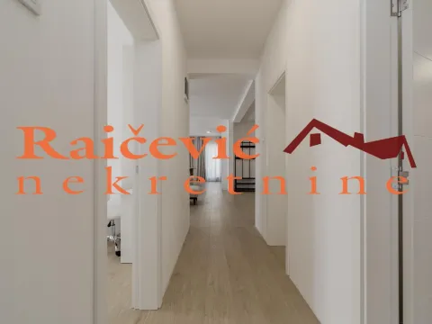 Sale, four bedroom apartment, 145m², Savski Venac, Beograd - image 11