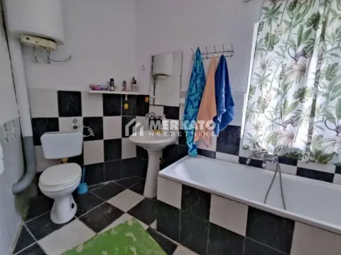 Prodaja, kuća, 94m², Zrenjanin, Srbija - image 2