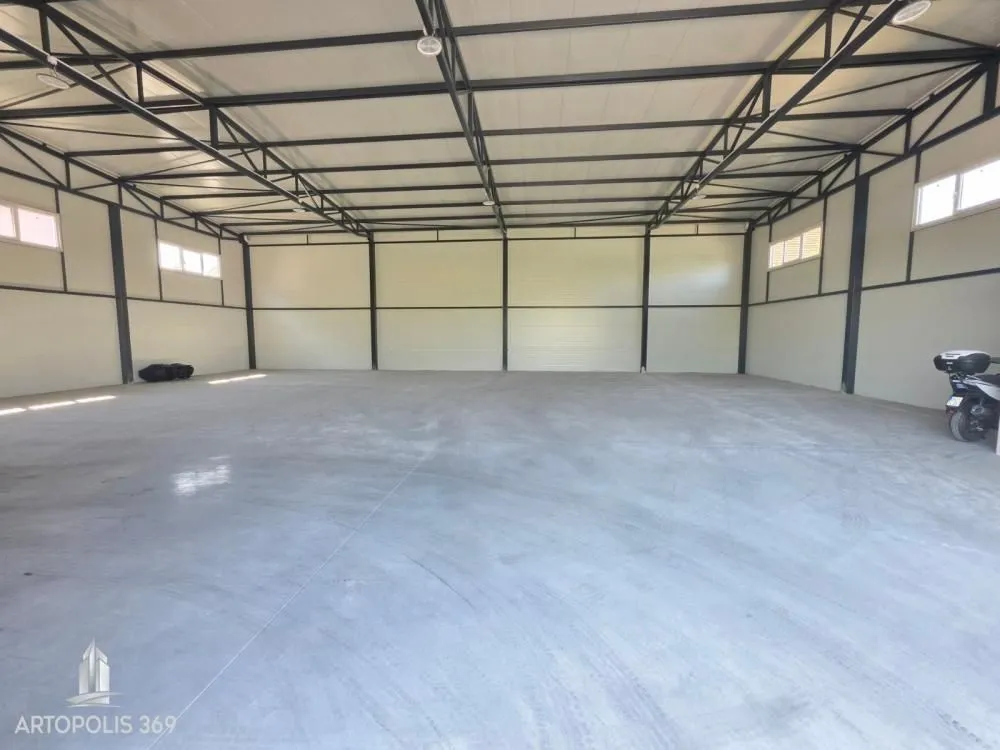 Izdavanje, poslovni prostor, 415m², Altina, Beograd
