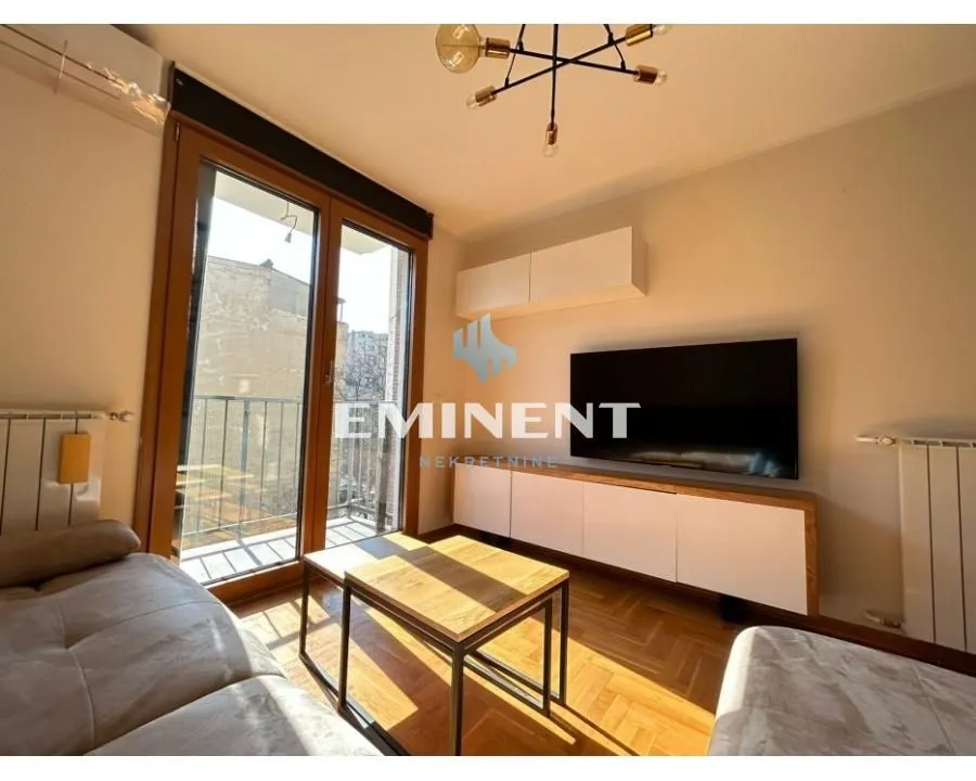 Rent, apartment, 57m², Stari Grad, Beograd