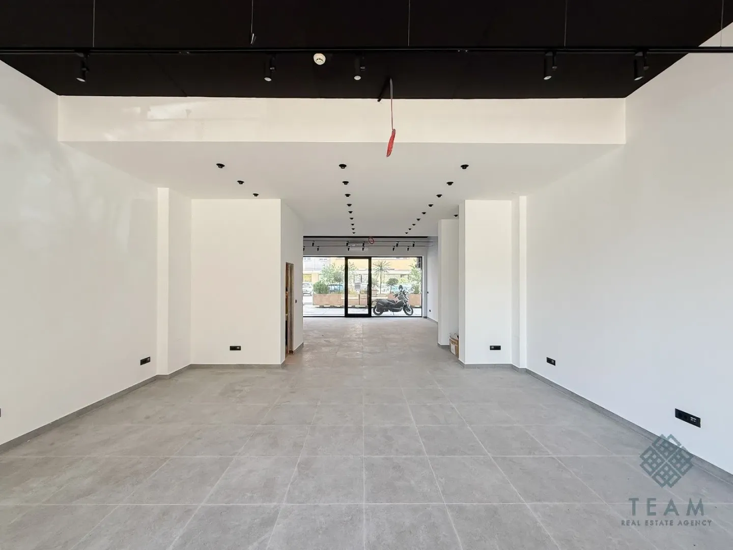 Rent, office space, 100m², City Kej, Podgorica