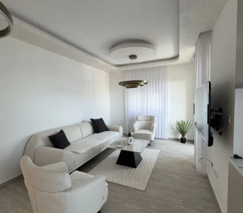 Sale, two bedroom apartment, 74m², Bečići, Budva