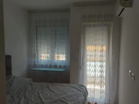 Izdavanje, jednosoban stan, 45m², City Kej, Podgorica - image 8