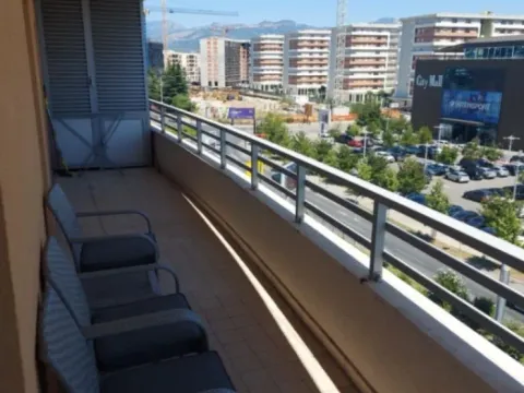 Izdavanje, dvosoban stan, 75m², City Kvart, Podgorica - image 9