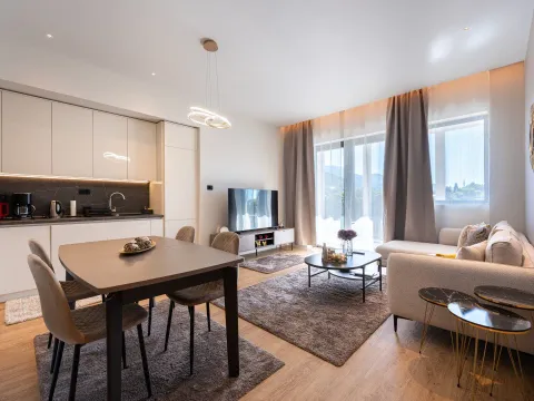 Prodaja, dvosoban stan, 89m², Porto Montenegro, Tivat - image 4