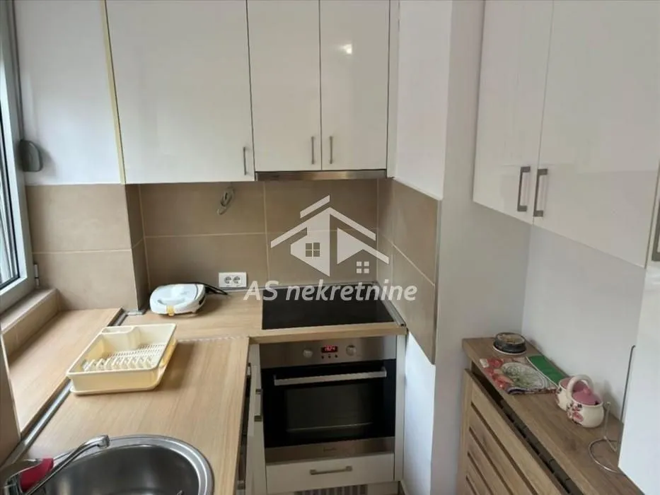 Rent, two bedroom apartment, 40m², Stari Grad, Beograd