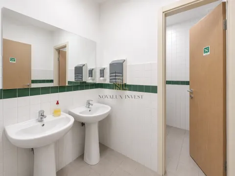 Rent, office space, 200m², Centar, Podgorica - image 12