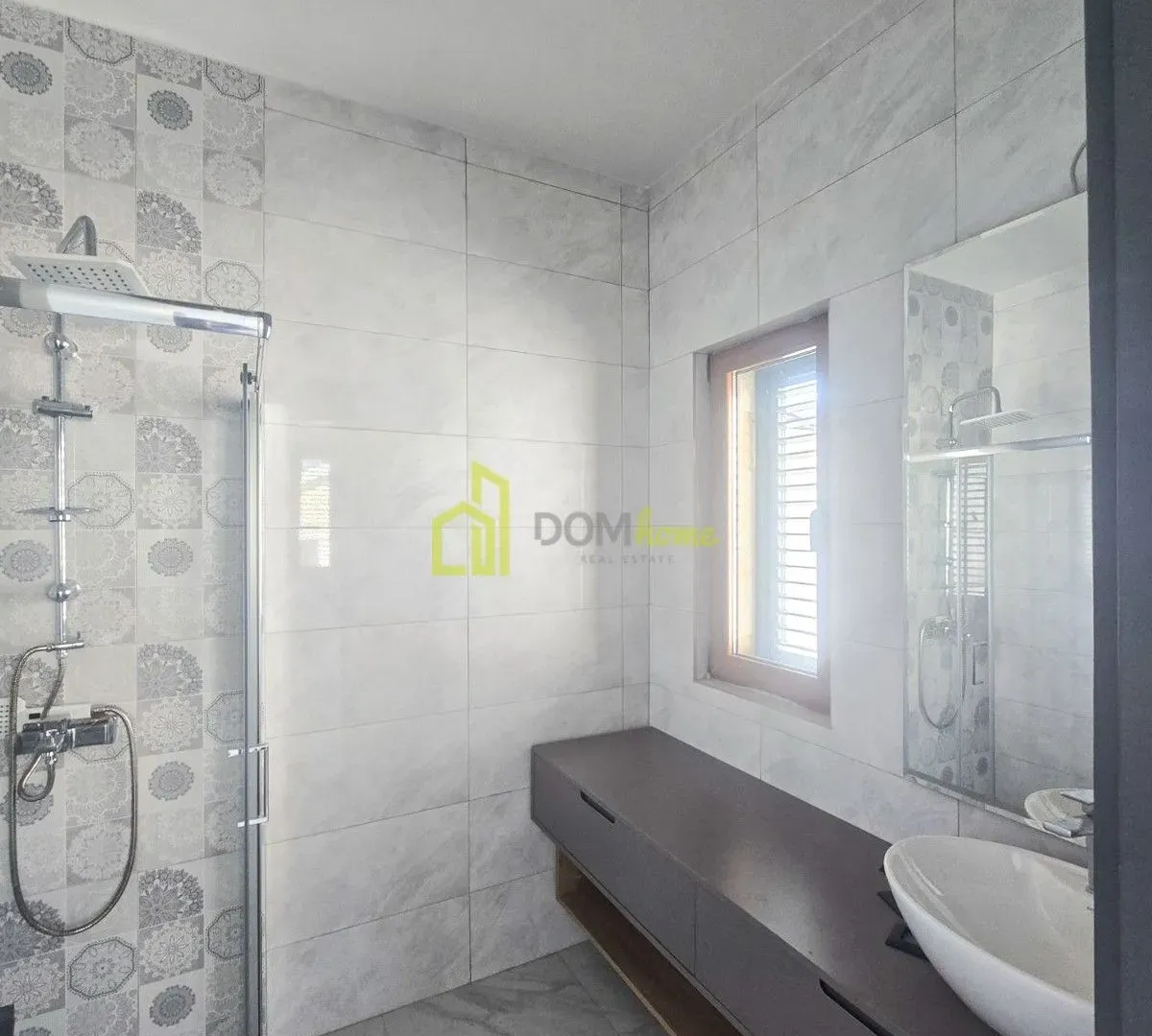 Sale, three bedroom apartment, 105m², Bijela, Herceg Novi