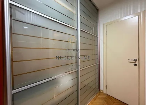 Rent, two bedroom apartment, 80m², Centar, Bar - image 16