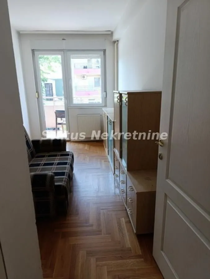 Izdavanje, trosoban stan, 65m², Grbavica, Novi Sad Sve Podlokacije