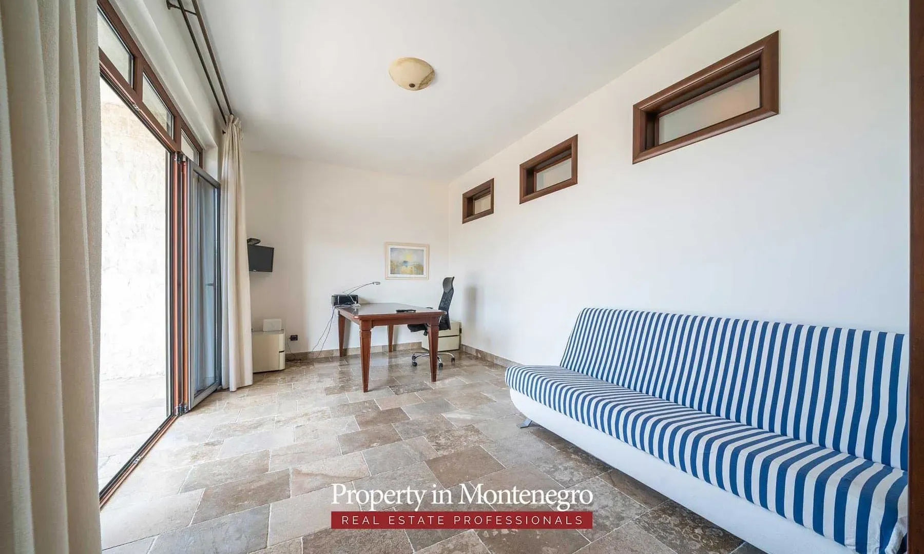 Sale, house, 971m², Petrovac, Budva