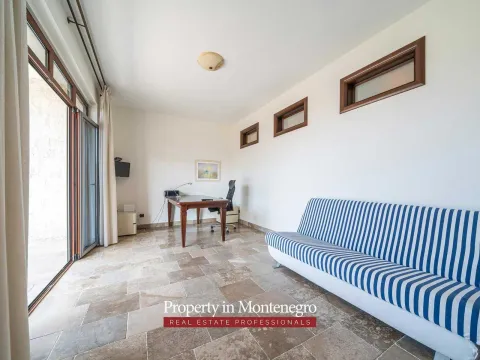 Prodaja, kuća, 971m², Petrovac, Budva - image 60