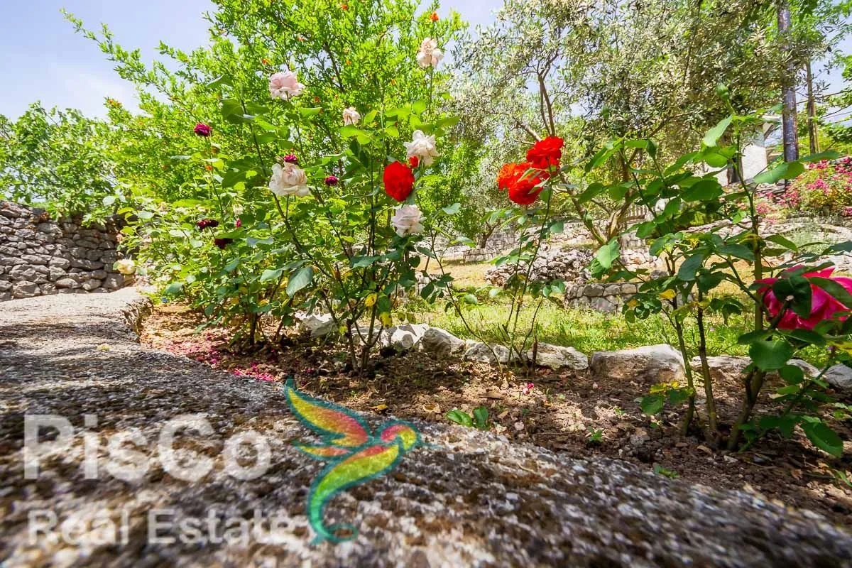 Prodaja, kuća, 250m², Danilovgrad, Crna Gora