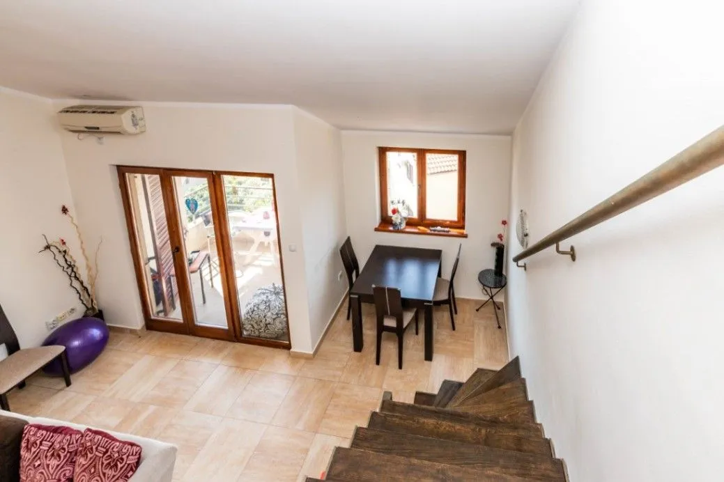 Prodaja, dvosoban stan, 78m², Kamenari, Herceg Novi