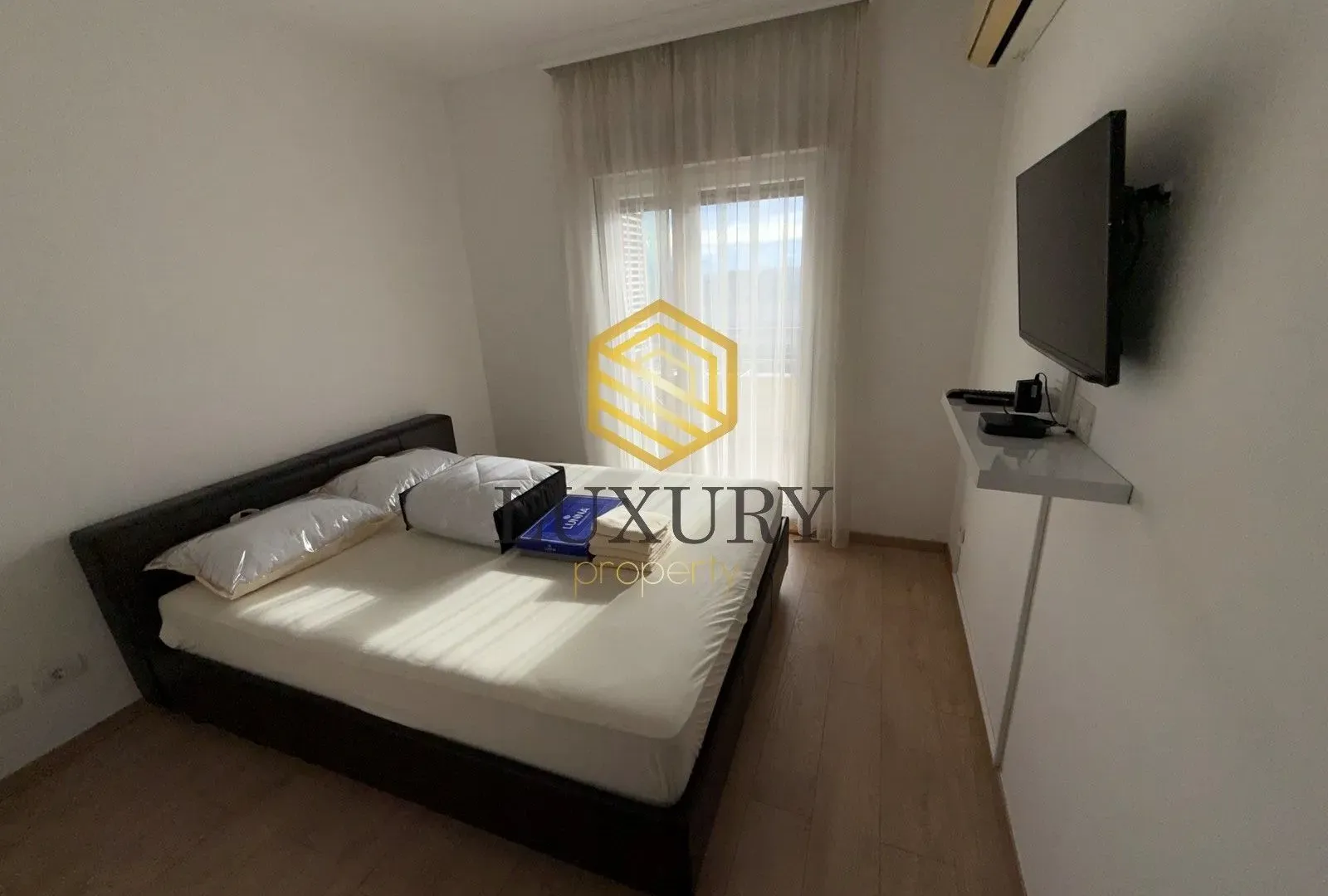 Izdavanje, dvosoban stan, 75m², City Kvart, Podgorica