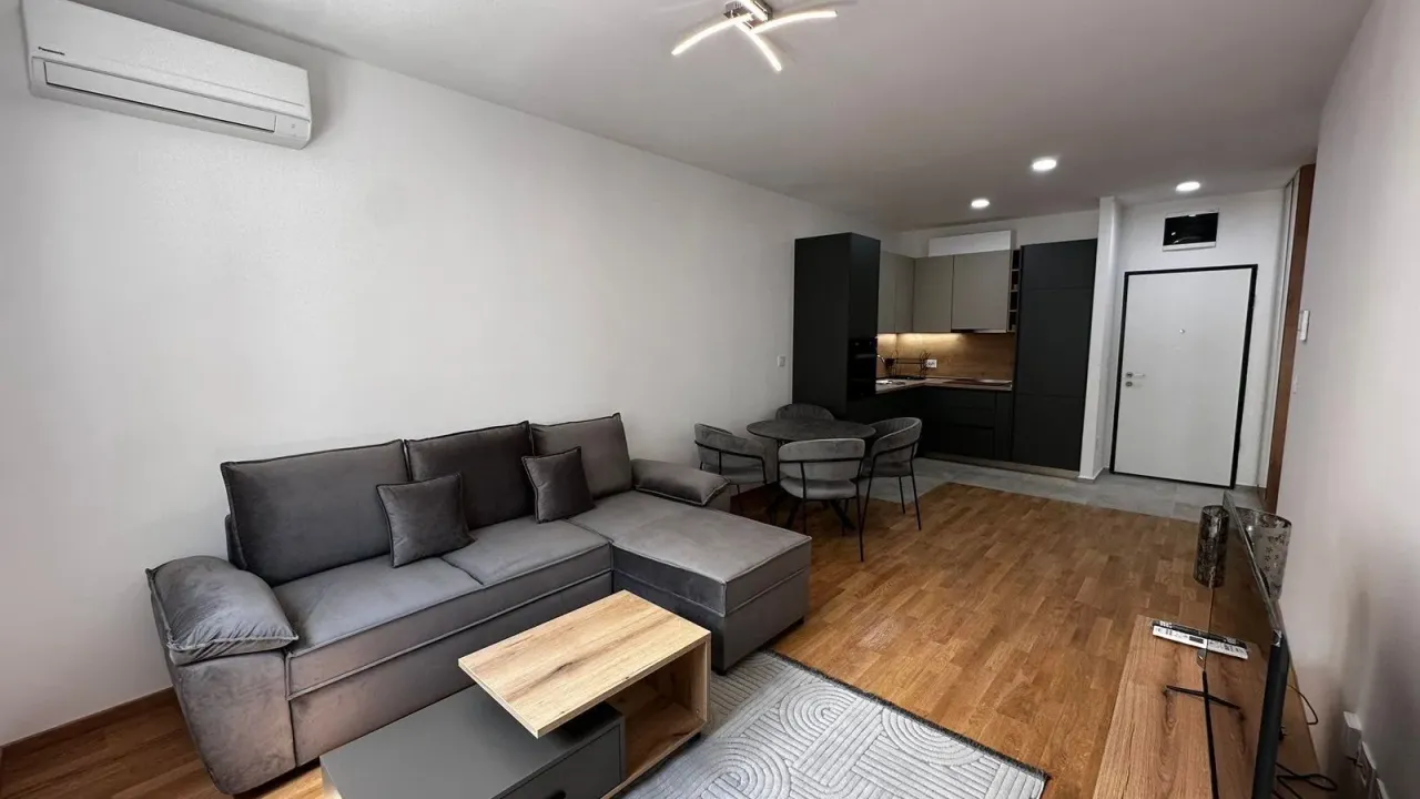 Rent, four bedroom apartment, 45m², Stari Aerodrom, Podgorica