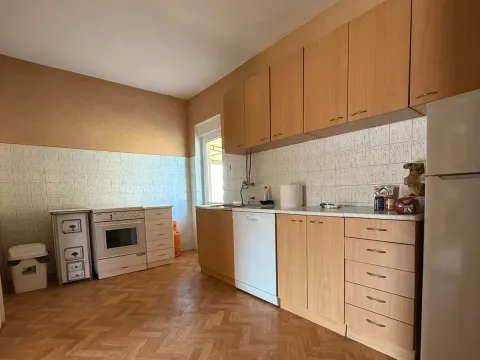 Izdavanje, dvosoban stan, 120m², Marići, Tivat - image 6