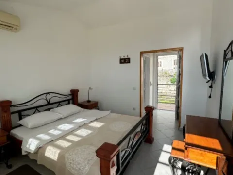 Prodaja, kuća, 180m², Reževići, Budva - image 2