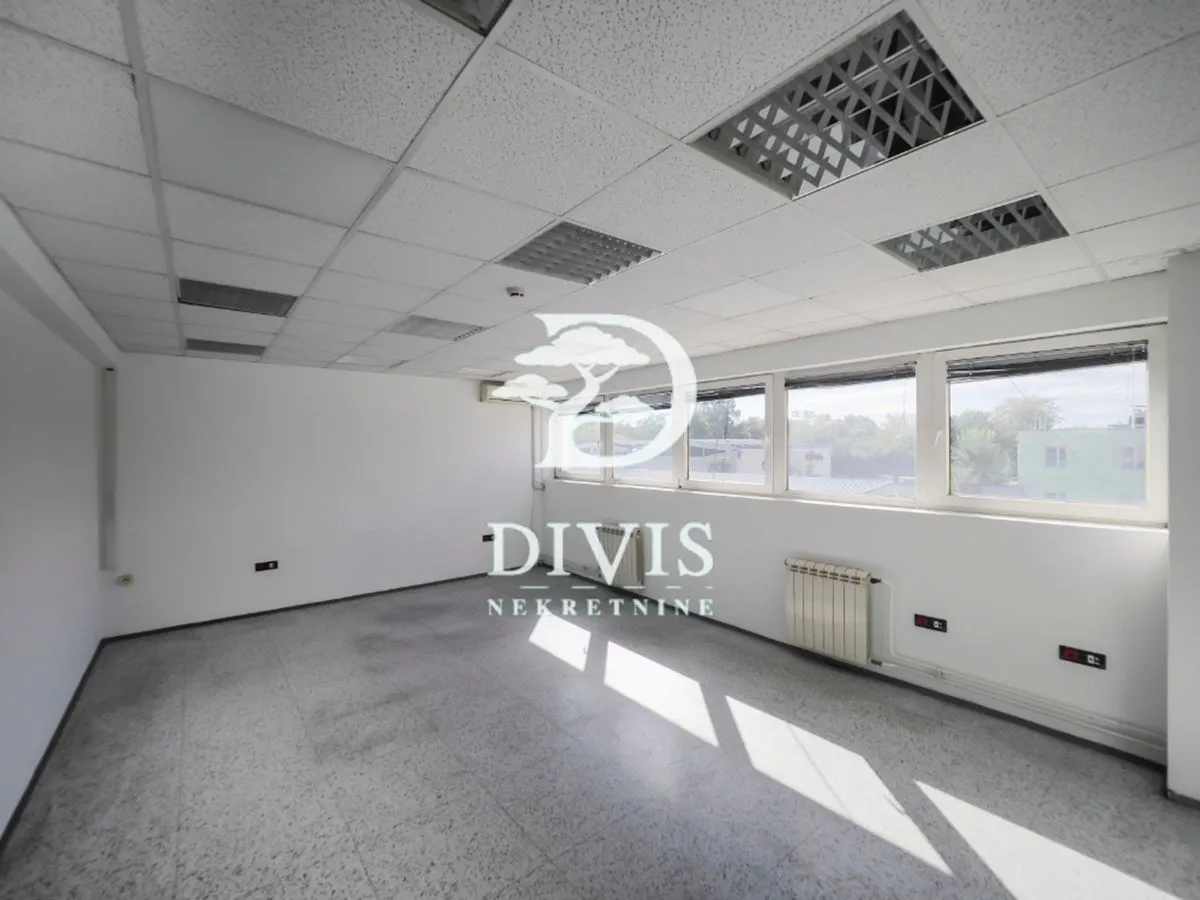Rent, office space, 216m², Zemun Gornji Grad, Zemun Sve Podlokacije