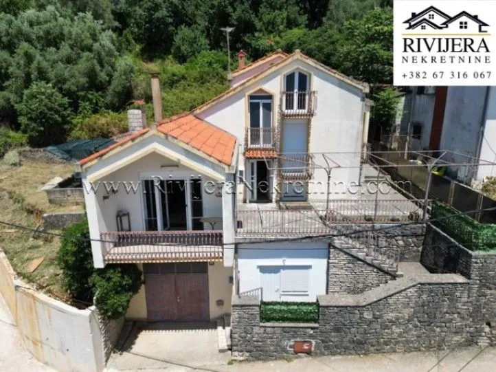 Prodaja, kuća, 220m², Centar, Herceg Novi