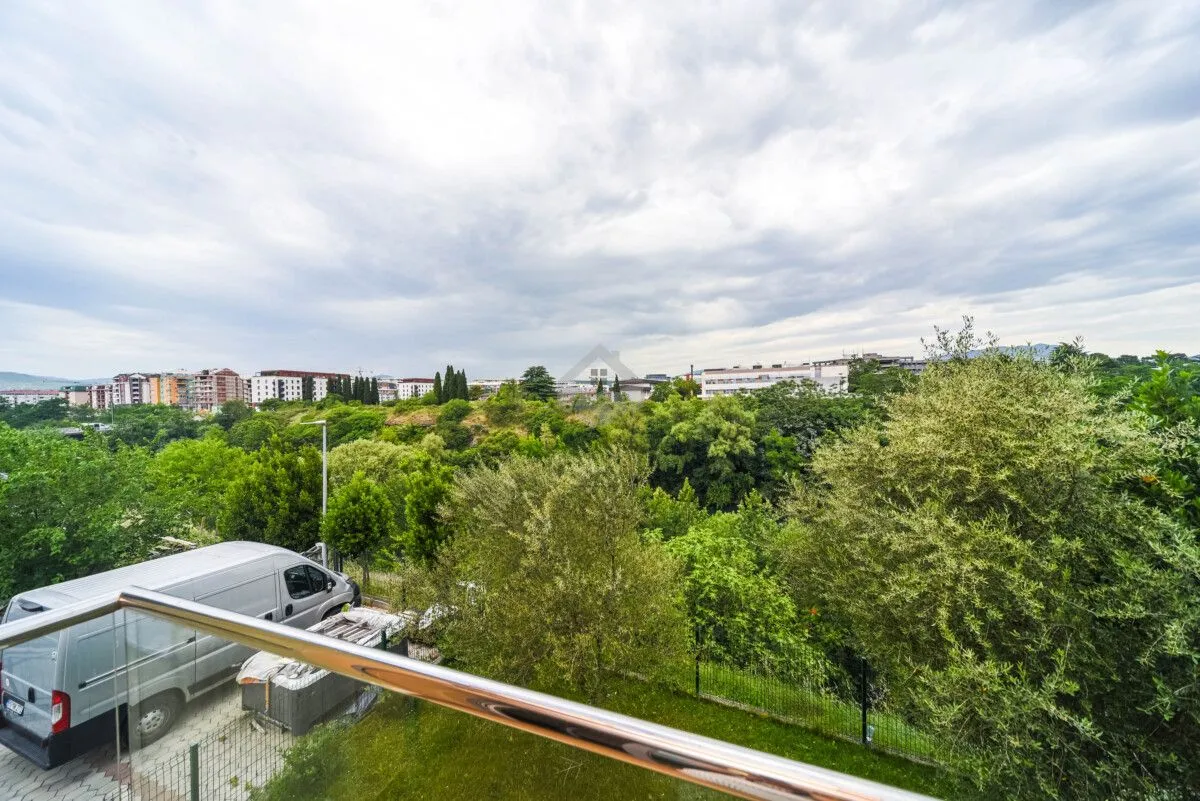 Izdavanje, trosoban stan, 77m², Zabjelo, Podgorica