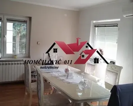 Prodaja, kuća, 450m², Zemun Ugrinovci, Zemun Sve Podlokacije - image 4