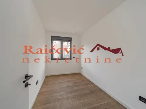 Sale, four bedroom apartment, 75m², Zvezdara Sve Podlokacije, Beograd - image 13