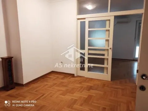 Izdavanje, trosoban stan, 94m², Lion, Zvezdara Sve Podlokacije - image 7