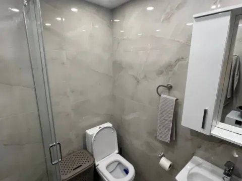 Izdavanje, dvosoban stan, 80m², Budva, Crna Gora - image 12