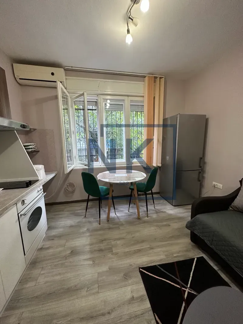 Izdavanje, garsonjera, 25m², Centar, Podgorica