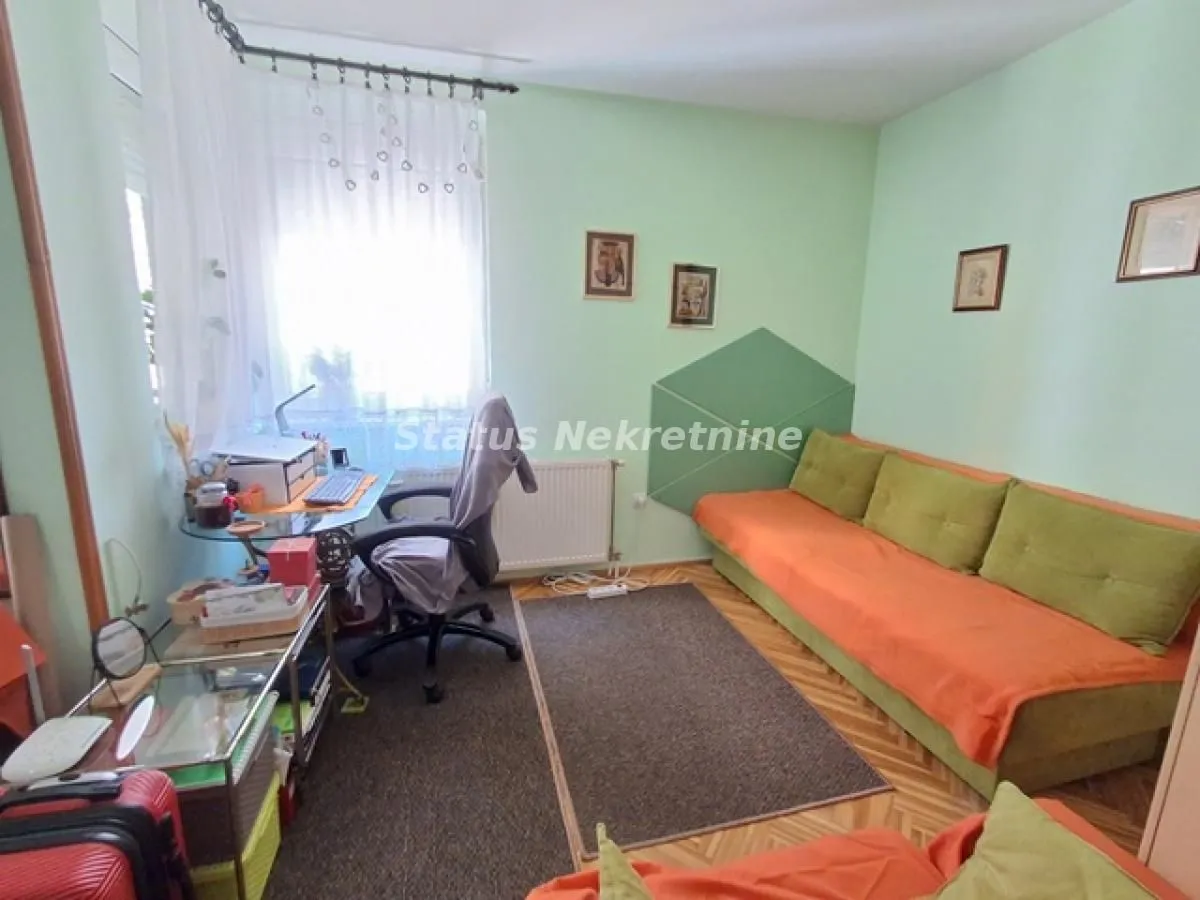 Izdavanje, garsonjera, 25m², Grbavica, Novi Sad Sve Podlokacije