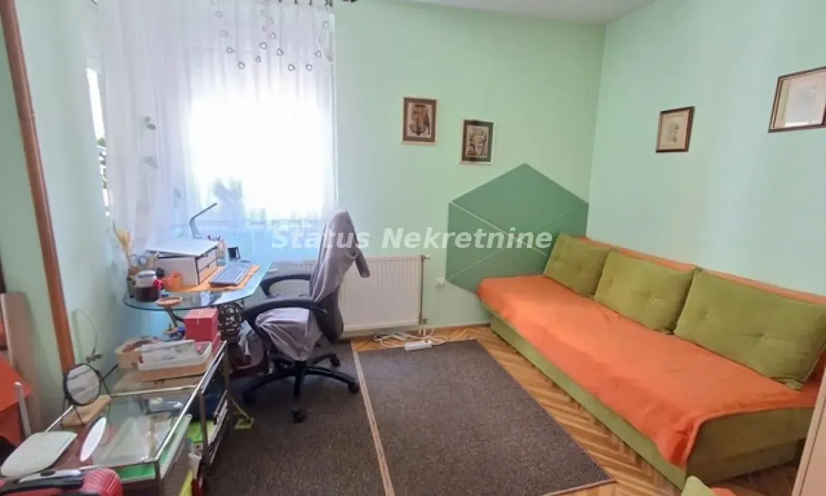 Izdavanje, garsonjera, 25m², Grbavica, Novi Sad Sve Podlokacije