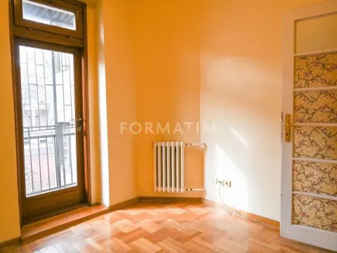 Izdavanje, trosoban stan, 105m², Stari Grad, Beograd - image 8