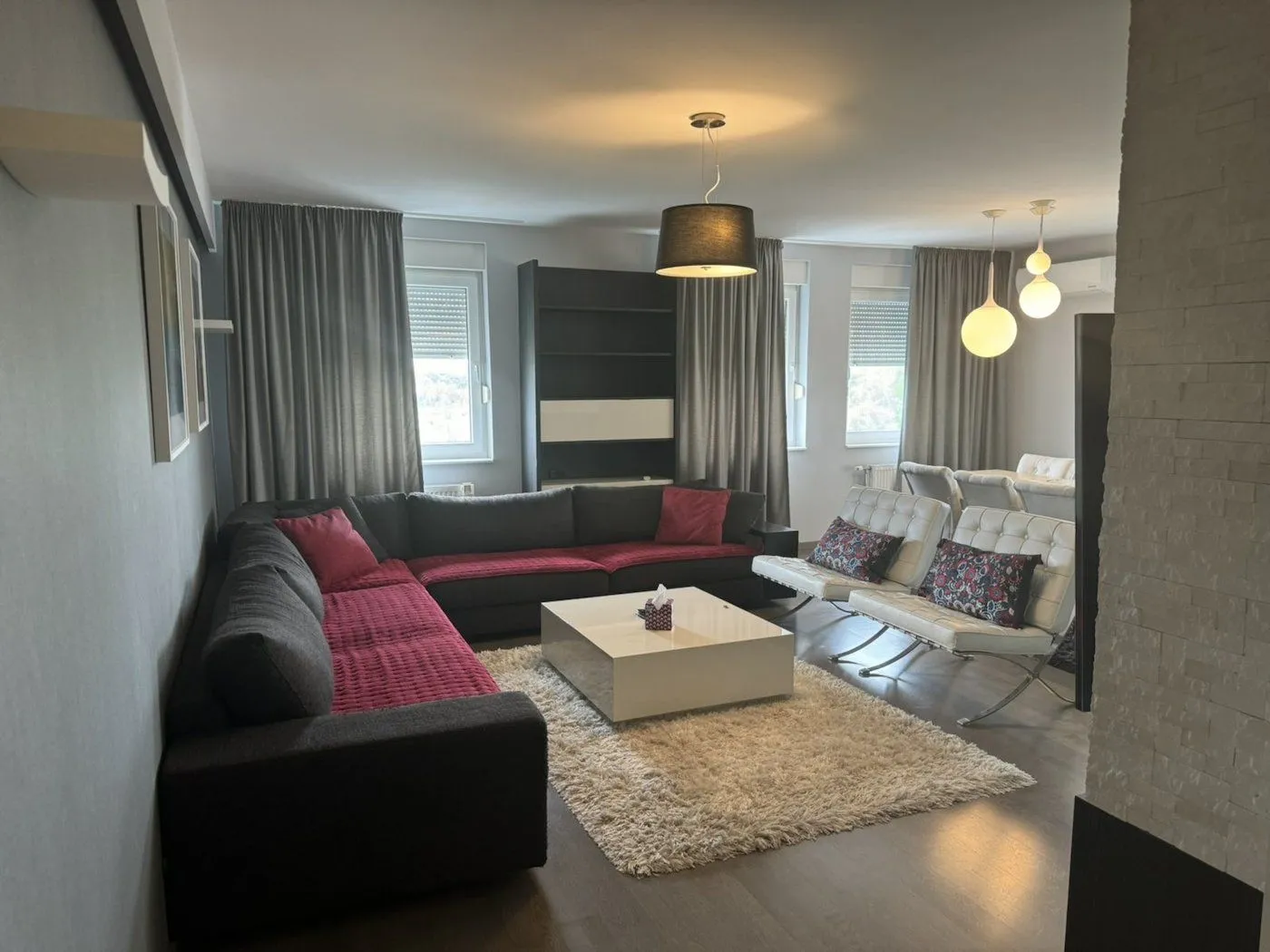 Izdavanje, jednosoban stan, 114m², Detelinara, Novi Sad Sve Podlokacije