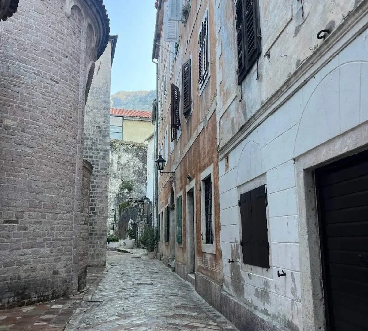 Prodaja, trosoban stan, 72m², Stari Grad Kotor, Kotor