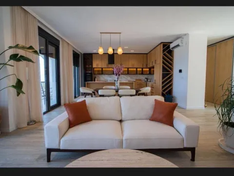 Rent, house, 220m², Reževići, Budva - image 6