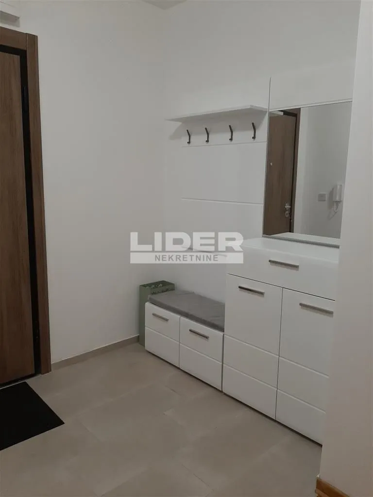 Rent, two bedroom apartment, 58m², Hala Pionir, Palilula Sve Podlokacije