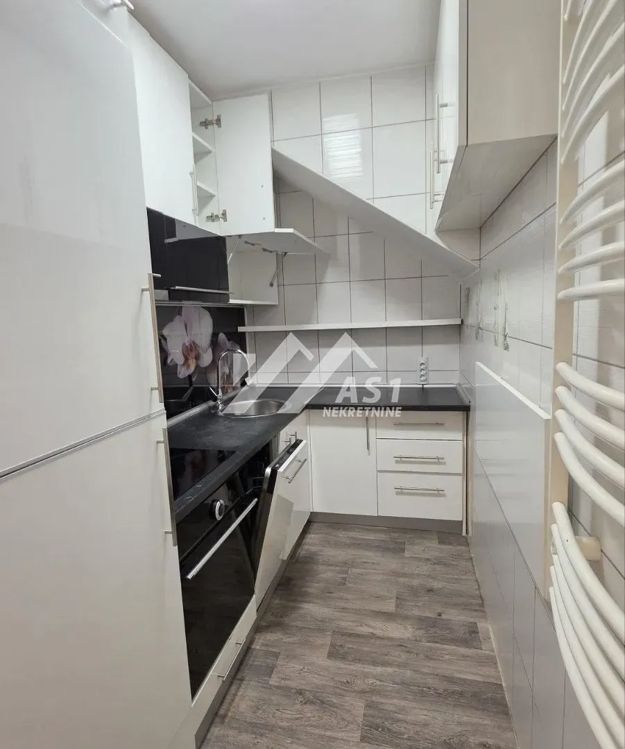 Prodaja, četvorosoban stan, 81m², Telep, Novi Sad Sve Podlokacije