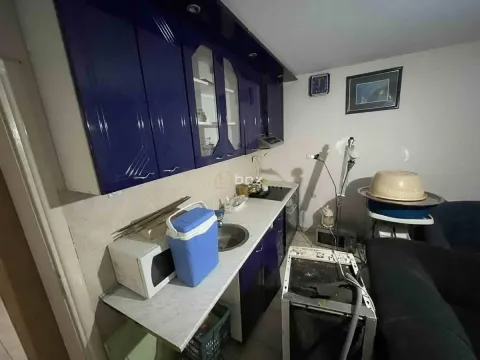 Izdavanje, kuća, 650m², Niš, Srbija - image 39