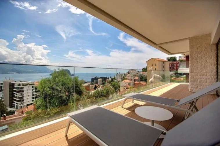 Prodaja, trosoban stan, 125m², Komoševina, Budva