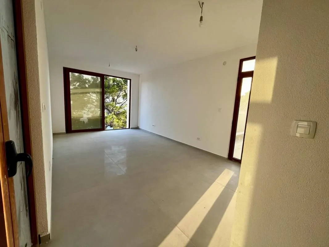 Sale, house, 292m², Zeleni Pojas, Bar