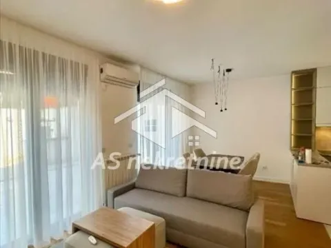 Rent, three bedroom apartment, 60m², Vračar Sve Podlokacije, Beograd - image 3
