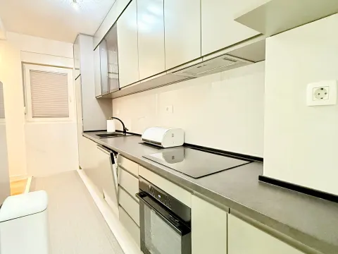 Rent, three bedroom apartment, 99m², Central Point, Podgorica - image 4