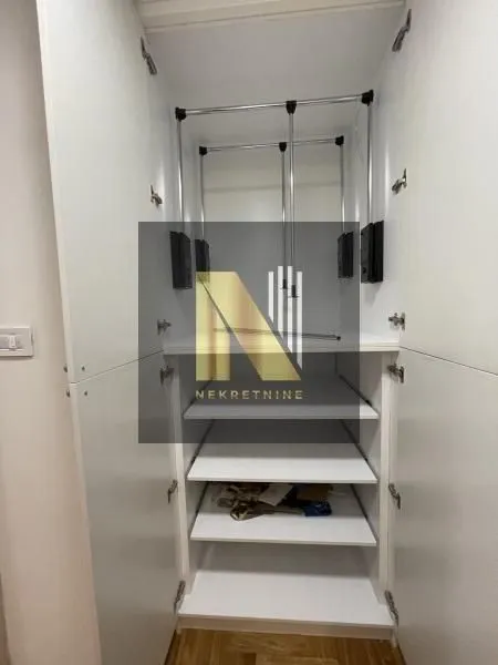 Izdavanje, dvosoban stan, 53m², Grbavica, Novi Sad Sve Podlokacije