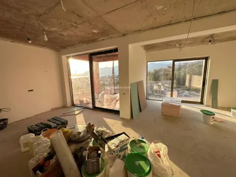 Prodaja, kuća, 230m², Tivat, Crna Gora - image 9