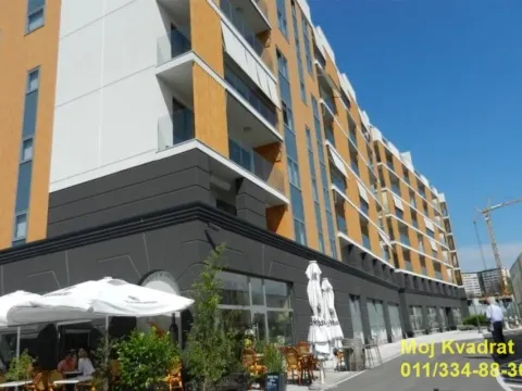 Izdavanje, poslovni prostor, 54m², Novi Beograd Sve Podlokacije, Beograd