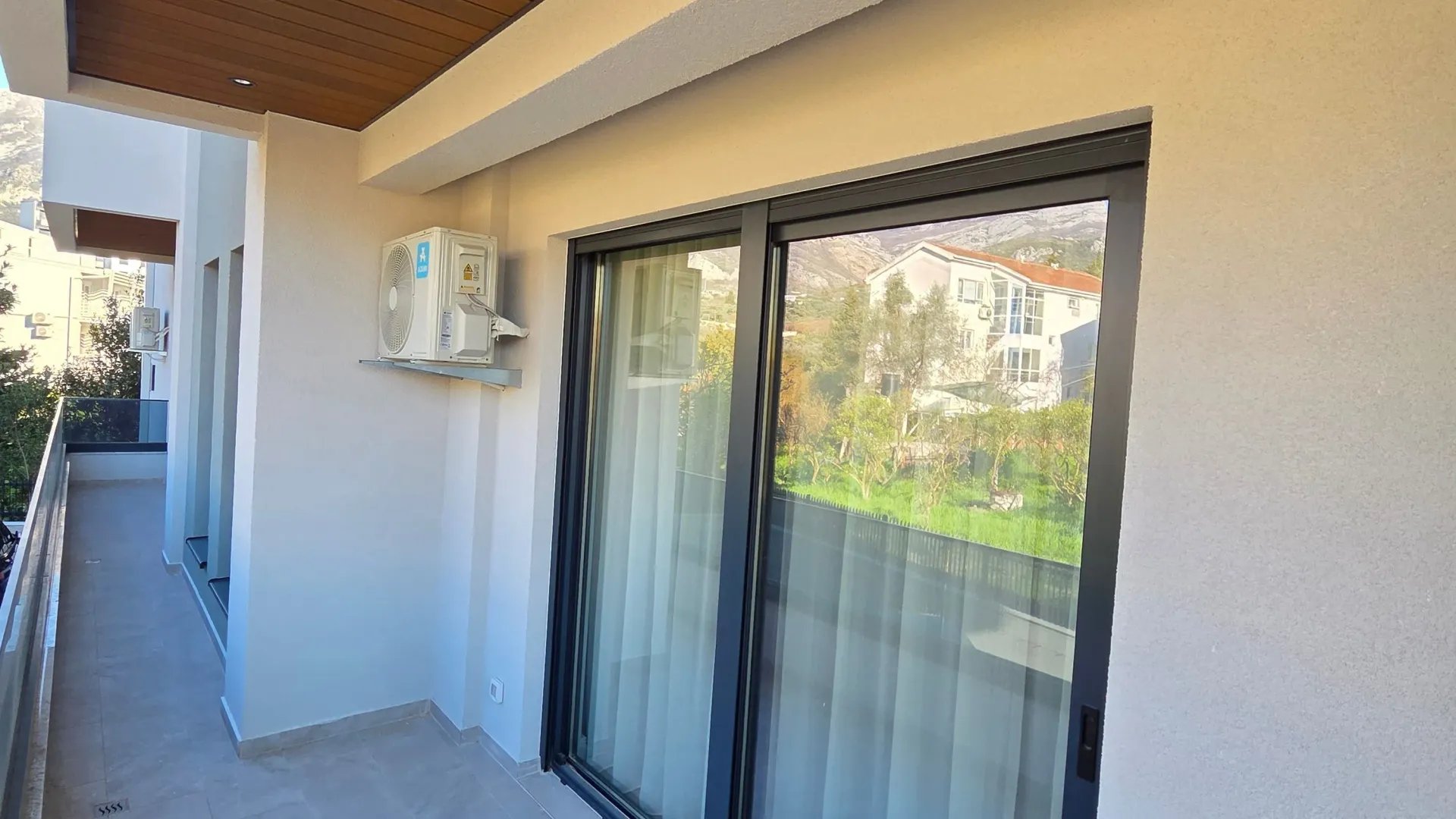 Izdavanje, jednosoban stan, 42m², Čeluga, Bar