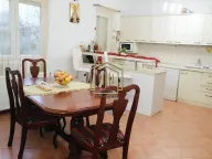 Prodaja, kuća, 350m², Tološi, Podgorica - image 3